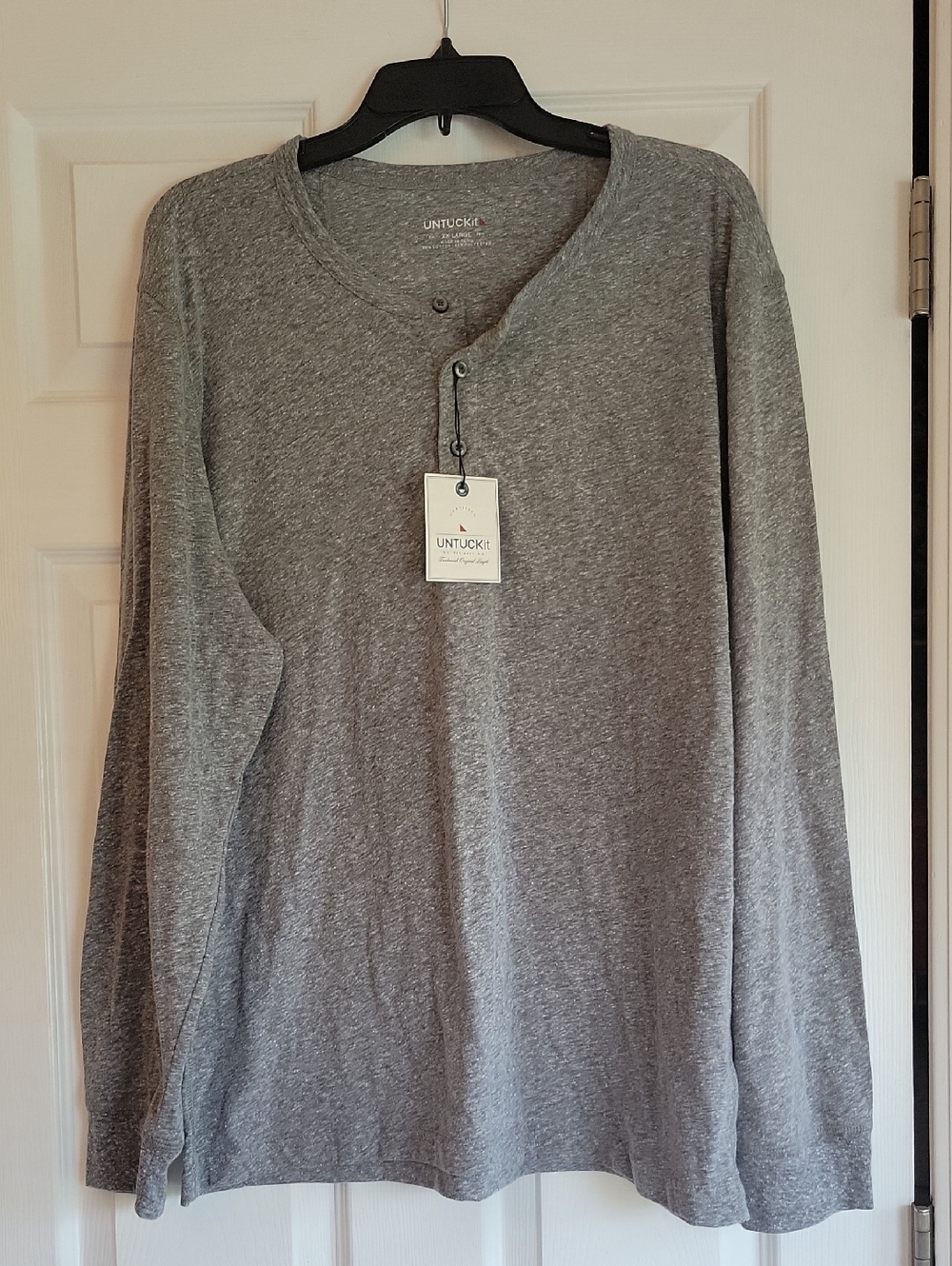 UNTUCKit Heather Gray Long-Sleeve Henley